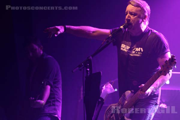 PETER HOOK AND THE LIGHT - 2014-10-07 - PARIS - La Machine (du Moulin Rouge) - Peter Woodhead - Jack Bates